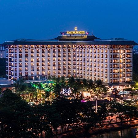 Chatrium Hotel Royal Lake Янгон Экстерьер фото